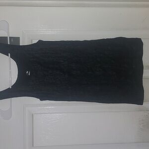 Black fitted textured tank top